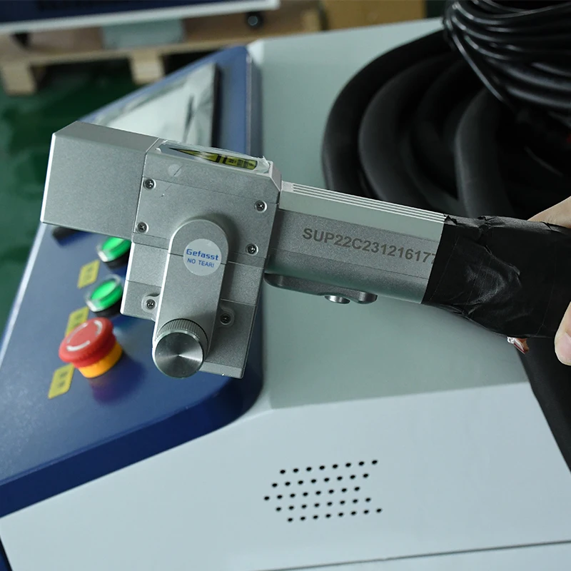 Industrial Laser For Cleaning - SUP22C Handheld Laser Reinigingskop Nieuw 3000W